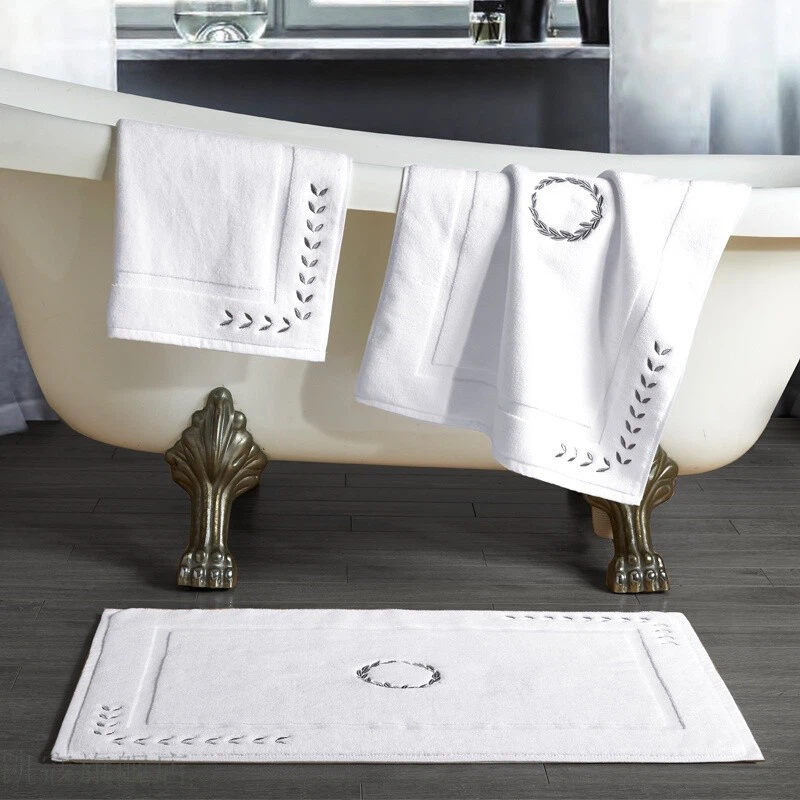 Premium White Jacquard Bath Mat for Hotel Rooms (50×80cm)